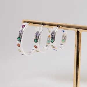 BRINCO ARGOLA ZIRCÔNIA COLORIDA FINA DO TRIO G