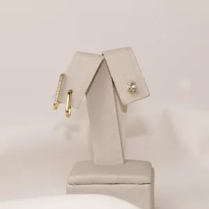 BRINCO EAR CUFF CRAVEJADO COM ZIRCÔNIAS CRISTAIS E PONTO DE LUZ BANHO OURO 18K
