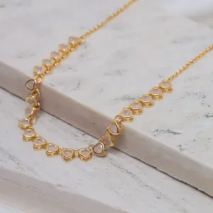 CHOKER CORAÇÃO COM ZIRCÔNIAS CRISTAIS BANHO OURO 18K