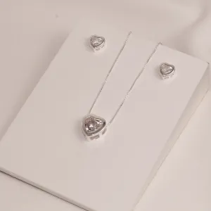 CONJUNTO PONTO DE LUZ CORAÇÃO BANHO PRATA