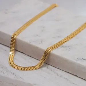 CHOKER CORRENTE TRATORADA M BANHO OURO 18K