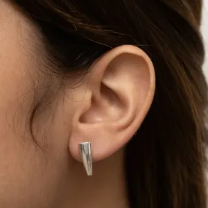 BRINCO ARGOLA PONTIAGUDA BANHO PRATA