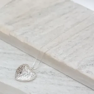 COLAR CORAÇÃO TRABALHADO BANHO PRATA