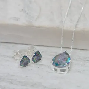 CONJUNTO GOTA COM PEDRA FURTA COR BANHO PRATA