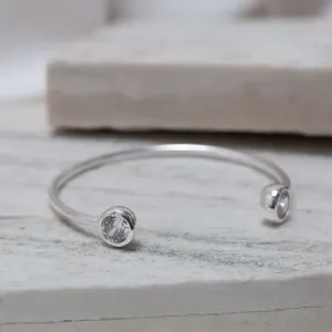 BRACELETE PONTO DE LUZ DUPLO COM PEDRA CRISTAL BANHO PRATA