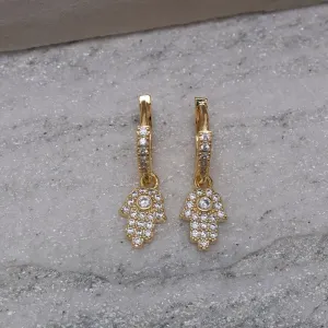 BRINCO ARGOLINHA PINGENTE MÃO DE FÁTIMA CRAVEJADA BANHO OURO 18K