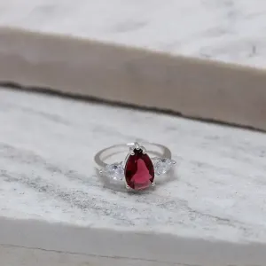 ANEL FORMATURA GOTA COM PEDRA MARSALA BANHO PRATA
