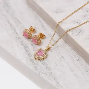CONJUNTO CORAÇÃO COM PEDRA ZIRCÔNIA ROSA IOGURTE BANHO OURO 18K