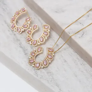 CONJUNTO CRAVEJADO COM ZIRCÔNIAS ROSA CLARO BANHO OURO 18K