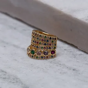 BRINCO FAKE CRAVEJADO COM ZIRCÔNIAS COLORIDAS BANHO OURO 18K