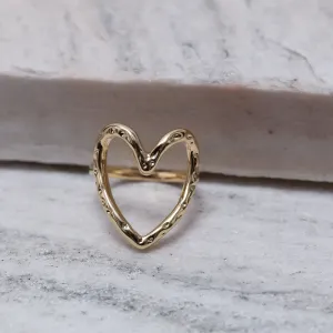 ANEL CORAÇÃO G TRABALHADO BANHO OURO 18K