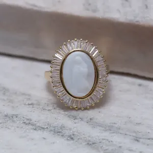 ANEL NOSSA SENHORA MADRE PÉROLA COM ZIRCÔNIAS BANHO OURO 18K