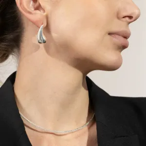 BRINCO GOTA LISA M BANHO PRATA
