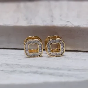 BRINCO ARGOLA VIRGINIA COM ZIRCÔNIAS NAVETE BANHO OURO 18K