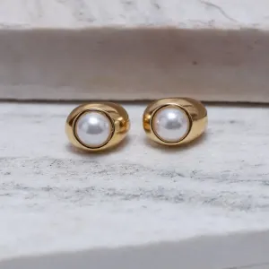 BRINCO ARGOLINHA COM PÉROLA BANHO OURO 18K