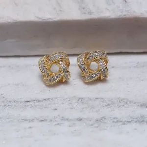 BRINCO CRAVEJADO TRANÇADO BANHO OURO 18K