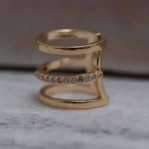 BRINCO FAKE TRIPLO FINO COM ZIRCÔNIAS BANHO OURO 18K