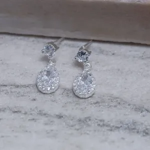 BRINCO GOTA COM PEDRA CRISTAL BANHO BANHO PRATA