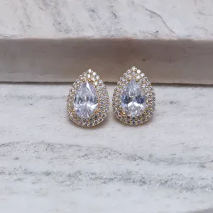 BRINCO GOTA CRAVEJADA CRISTAL BANHO OURO 18K