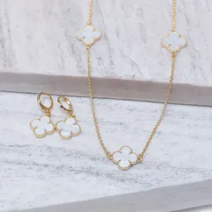 CONJUNTO VIRGINIA BRANCO PEROLIZADO BANHO OURO 18K