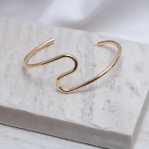BRACELETE ORGÂNICO TORCIDO BANHO OURO 18K