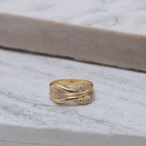 ANEL NÓ LUXO CRAVEJADO COM ZIRCÔNIAS BANHO OURO 18K