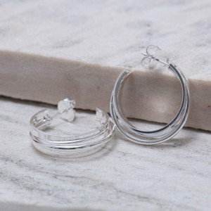 BRINCO ARGOLA TRIPLA LISA BANHO PRATA