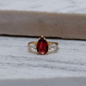 ANEL FORMATURA GOTA VERMELHO RUBI BANHO OURO 18K