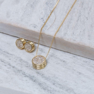 CONJUNTO CÍRCULO CRAVEJADO BANHO OURO 18K