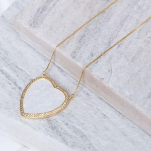 COLAR CORAÇÃO MADRE PÉROLA COM ZIRCÔNIAS BANHO OURO 18K