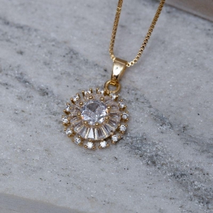 COLAR PIZZA COM ZIRCÔNIAS BANHO OURO 18K