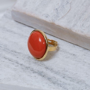 ANEL REDONDO COM PEDRA GOIABA BANHO OURO 18K