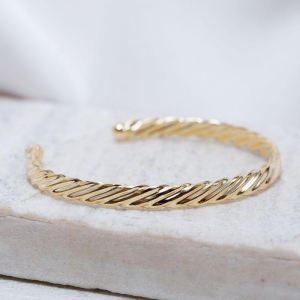 BRACELETE TRABALHADO BANHO OURO 18K