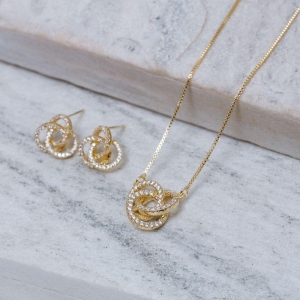 CONJUNTO CÍRCULO TRIPLO CRAVEJADO BANHO OURO 18K