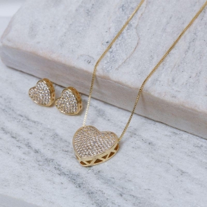 CONJUNTO CORAÇÃO CRAVEJADO BANHO OURO 18K