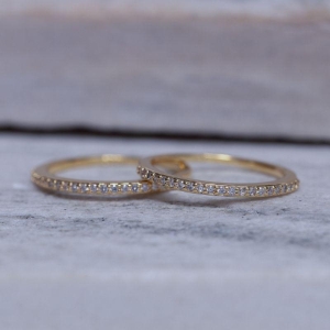 ANEL APARADOR DE ALIANÇA FINO CRAVEJADO BANHO OURO 18K