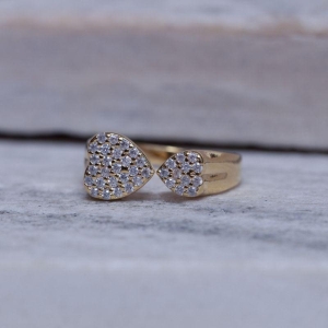 ANEL CORAÇÃO DUPLO CRAVEJADO BANHO OURO 18K