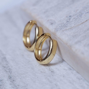 BRINCO ARGOLA G LISA BANHO OURO 18K