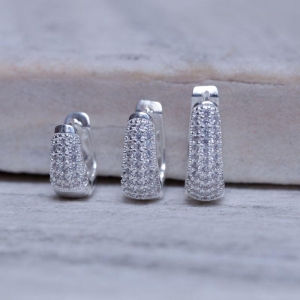 BRINCO ARGOLA OVAL P CRAVEJADA BANHO PRATA