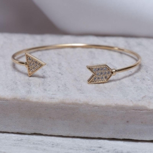 BRACELETE FLECHA CRAVEJADA BANHO OURO 18K