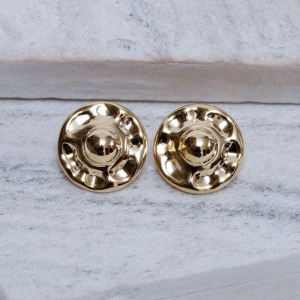 BRINCO BOTÃO FLOR BANHO OURO 18K