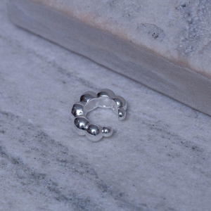 BRINCO FAKE BOLINHAS BANHO PRATA