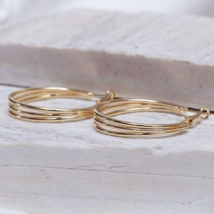 BRINCO ARGOLA TRÊS AROS BANHO OURO 18K