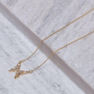 COLAR BORBOLETA COM ZIRCÔNIAS NAVETE BANHO OURO 18K