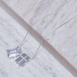 COLAR LONGO CRUZ CRAVEJADA E PEDRA CRISTAL BANHO PRATA