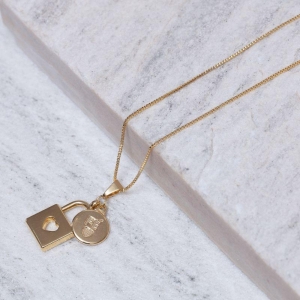 COLAR PINGENTES CADEADO E FÉ BANHO OURO 18K