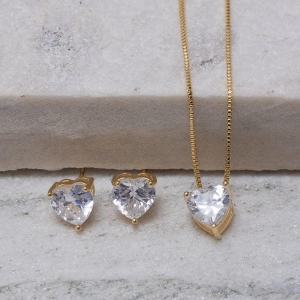 CONJUNTO CORAÇÃO PONTO DE LUZ CRISTAL BANHO OURO 18K