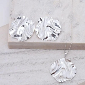 CONJUNTO ORGÂNICO ESFERA GRANDE AMASSADA BANHO PRATA