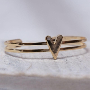 BRACELETE DUPLO COM CORAÇÃO REGULÁVEL BANHO OURO 18K