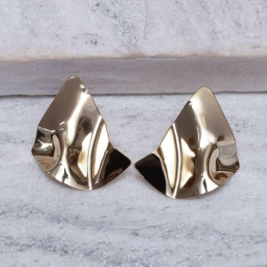 BRINCO ORGÂNICO AMASSADO BANHO OURO 18K